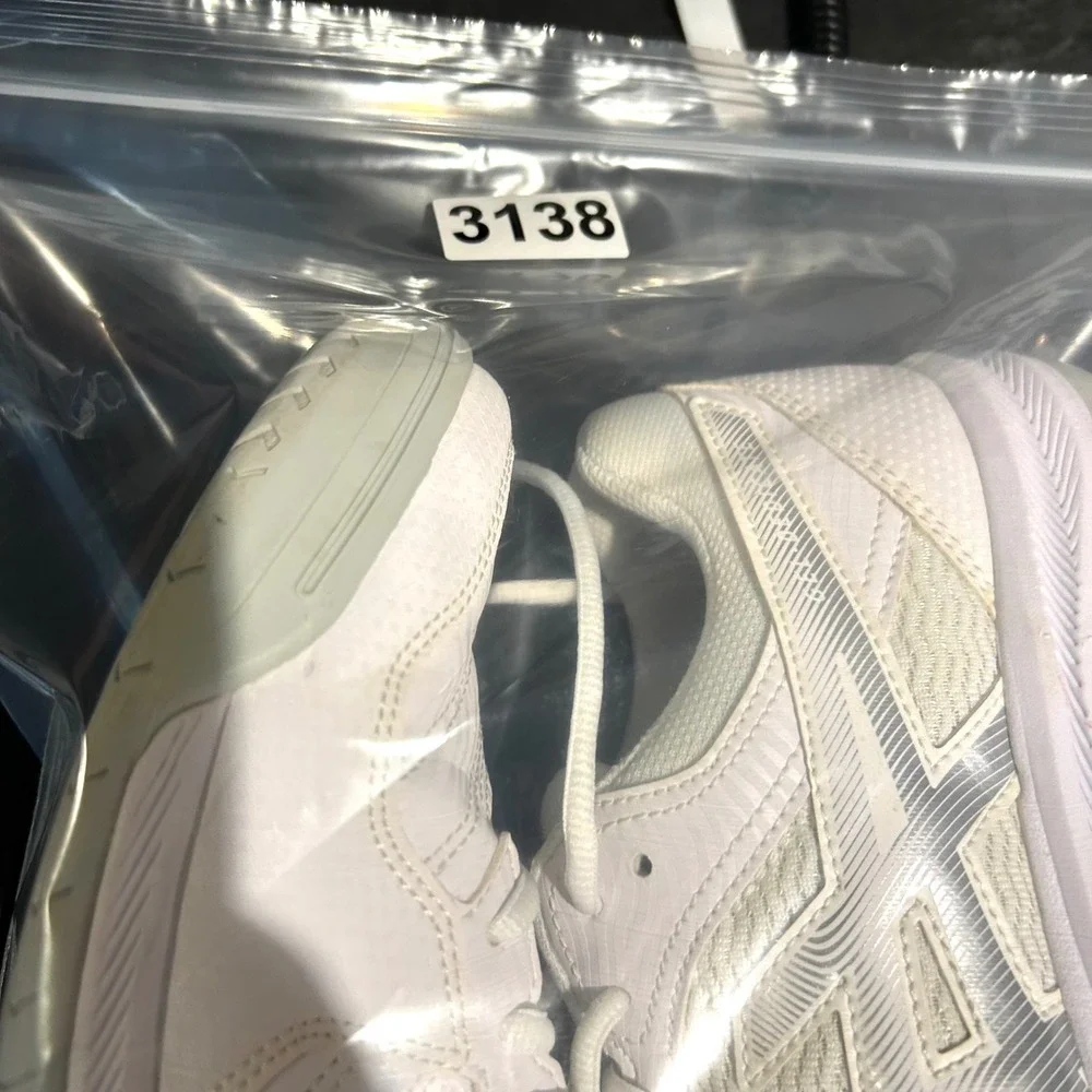 ASICS Gel-Dedicate 6 Tennis Shoes Mens 9 White Silver Athletic Court Sneakers